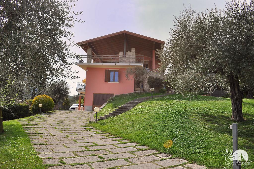 Appartamento Il Moresine Roe Exterior photo